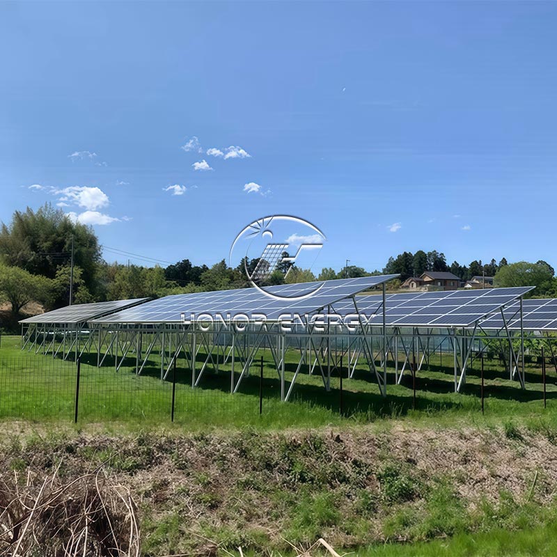 Montele de terenuri solare multiple de tip solar